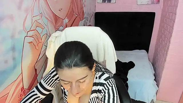 AllysonMilf69 online show from October 2025 02:48:01 PM