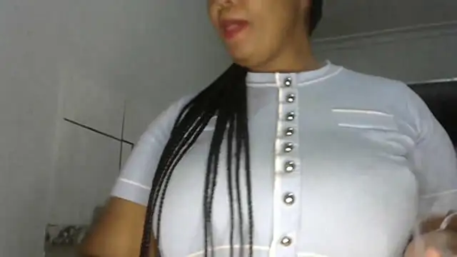 Snapshot of NippleMilkXx chatting on May 2026 12:30:02 AM NippleMilkXx online show from May 2026 12:30:02 AM