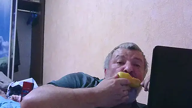 Snapshot of Art_Ass chatting on October 2025 04:16:01 PM Art Ass online show from October 2025 04:16:01 PM