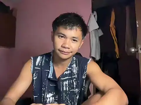 Snapshot of RaVeN354 chatting on September 2025 05:47:02 PM RaVeN354 online show from September 2025 05:47:02 PM