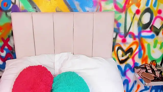 Liana Bernocchi online show from March 2026 08:48:01 PM