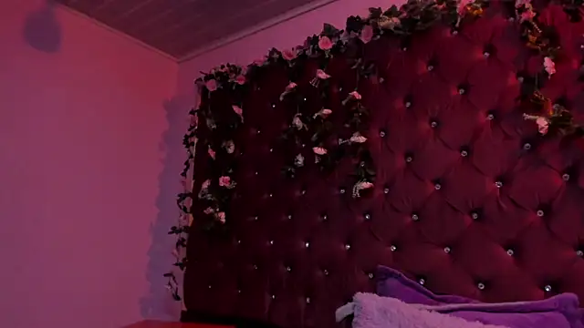 Snapshot of MaddyHudson chatting on September 2025 07:58:01 PM MaddyHudson online show from September 2025 07:58:01 PM