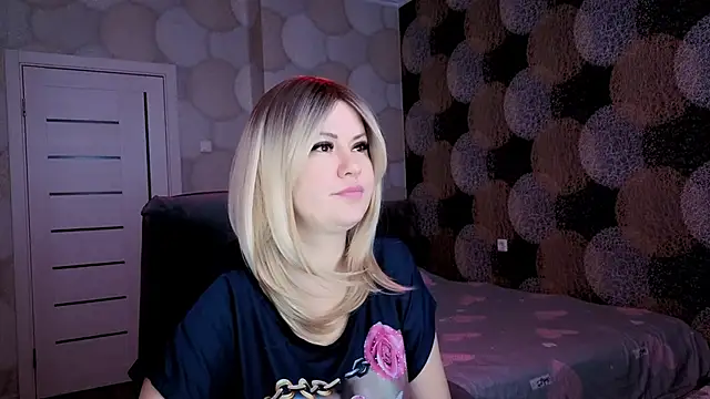 Snapshot of natusik chatting on December 2024 12:56:01 AM natusik online show from December 2024 12:56:01 AM