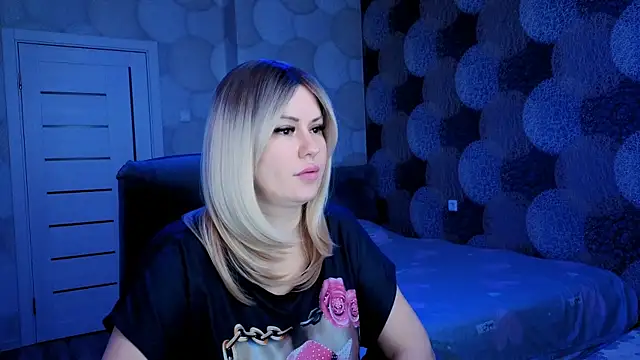 Snapshot of natusik chatting on December 2024 04:02:02 AM natusik online show from December 2024 04:02:02 AM