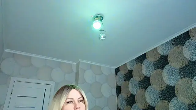 Snapshot of natusik chatting on January 2025 07:42:01 AM natusik online show from January 2025 07:42:01 AM