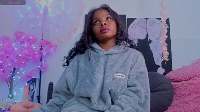 Snapshot of KilyetVera3x chatting on February 2026 06:40:02 AM KilyetVera3x online show from February 2026 06:40:02 AM