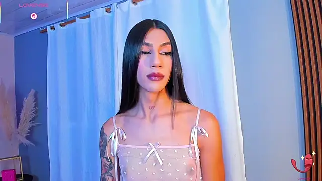 sofiaa grey  online show from November 2025 01:53:02 PM