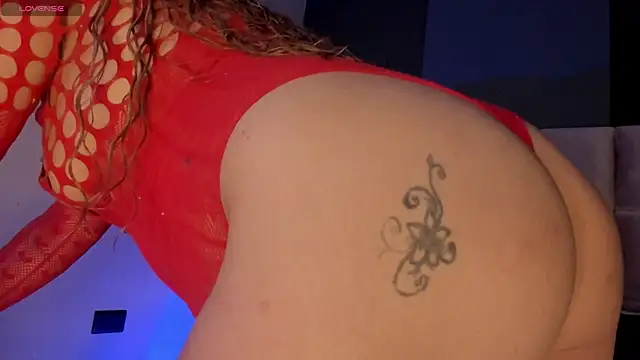 Shayla27 online show from April 2026 07:58:02 PM