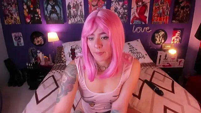 anne cross online show from November 2025 10:11:02 PM