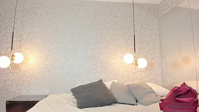 leigh-angels online show from April 2026 09:37:02 PM