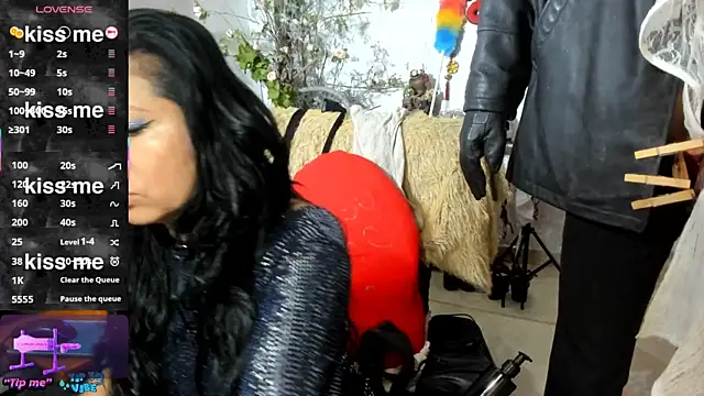Snapshot of Erlinda-engel chatting on June 2026 11:23:01 AM Erlinda-engel online show from June 2026 11:23:01 AM