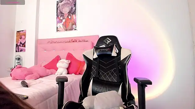 little jade online show from October 2025 08:09:02 PM