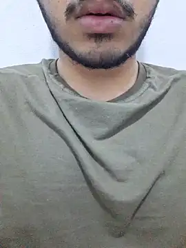 Snapshot of alesssterling chatting on April 2026 02:55:01 AM alesssterling online show from April 2026 02:55:01 AM