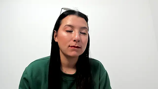 Snapshot of cami-01 chatting on October 2025 02:23:02 PM cami-01 online show from October 2025 02:23:02 PM