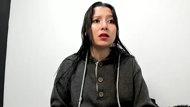 Snapshot of cami-01 chatting on November 2025 09:58:01 PM cami-01 online show from November 2025 09:58:01 PM