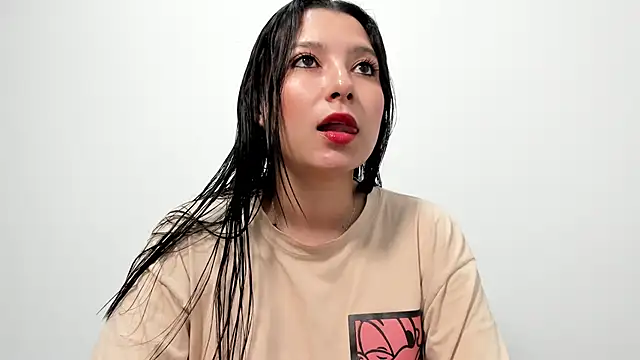 Snapshot of cami-01 chatting on November 2025 08:53:02 PM cami-01 online show from November 2025 08:53:02 PM