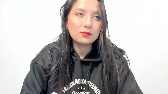 Snapshot of cami-01 chatting on November 2025 08:51:01 PM cami-01 online show from November 2025 08:51:01 PM