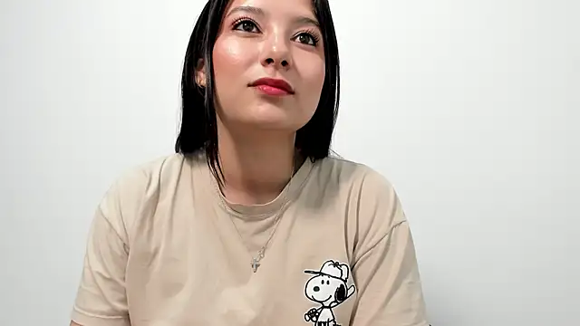 Snapshot of cami-01 chatting on November 2025 08:44:01 PM cami-01 online show from November 2025 08:44:01 PM