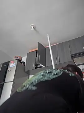 Sol biglips online show from February 2025 05:39:01 PM