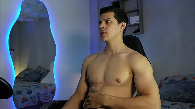 Snapshot of MarcoSullivan chatting on April 2026 10:27:01 PM MarcoSullivan online show from April 2026 10:27:01 PM