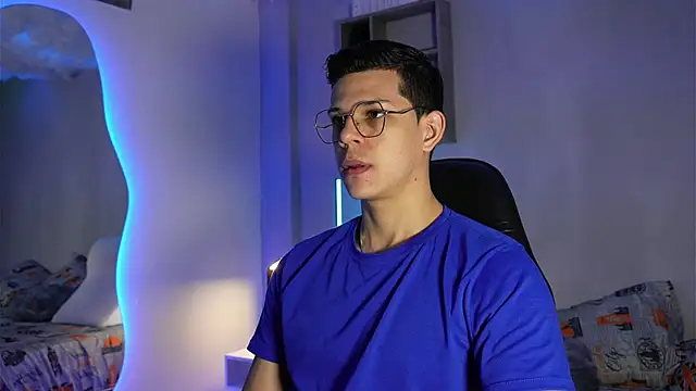 Snapshot of MarcoSullivan chatting on April 2026 03:46:02 PM MarcoSullivan online show from April 2026 03:46:02 PM