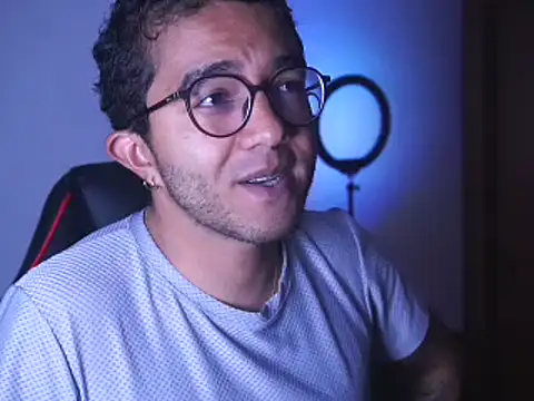 Snapshot of Samuel_thompson chatting on February 2026 05:43:02 PM Samuel thompson online show from February 2026 05:43:02 PM