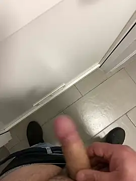 Snapshot of _themask_ chatting on December 2024 10:03:01 PM themask online show from December 2024 10:03:01 PM