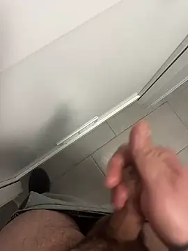 Snapshot of _themask_ chatting on January 2025 07:41:02 PM themask online show from January 2025 07:41:02 PM