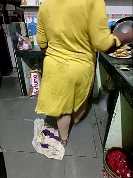 Snapshot of NEHA-DESHI chatting on February 2025 04:58:01 PM NEHA-DESHI online show from February 2025 04:58:01 PM