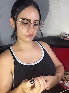 Azuna25 online show from March 2026 08:39:01 PM