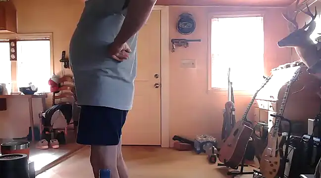 Snapshot of Bramro409 chatting on December 2024 03:54:02 PM Bramro409 online show from December 2024 03:54:02 PM