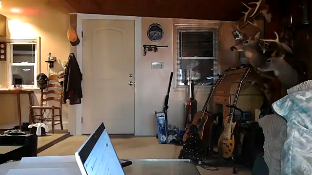 Snapshot of Bramro409 chatting on January 2025 01:58:02 AM Bramro409 online show from January 2025 01:58:02 AM