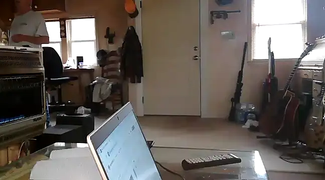 Snapshot of Bramro409 chatting on February 2025 03:51:02 PM Bramro409 online show from February 2025 03:51:02 PM