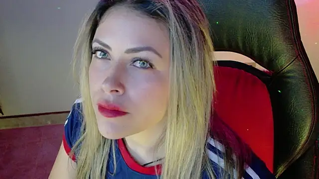 Natalia Montoya online show from November 2025 09:59:01 PM