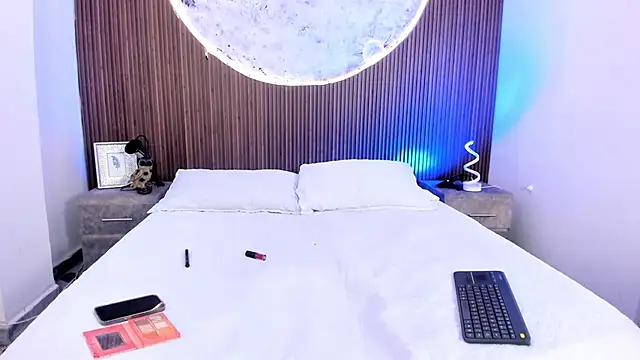 LaurenSnow online show from February 2026 09:58:01 PM