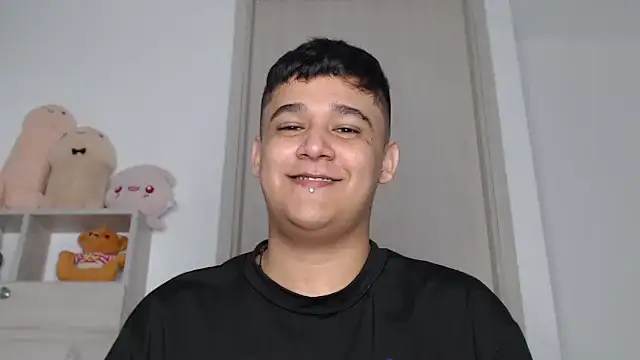 Snapshot of kaiine190 chatting on November 2025 07:08:02 AM kaiine190 online show from November 2025 07:08:02 AM