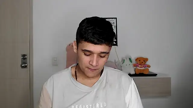 Snapshot of kaiine190 chatting on November 2025 07:57:01 AM kaiine190 online show from November 2025 07:57:01 AM