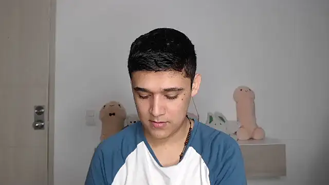 Snapshot of kaiine190 chatting on November 2025 07:09:01 AM kaiine190 online show from November 2025 07:09:01 AM