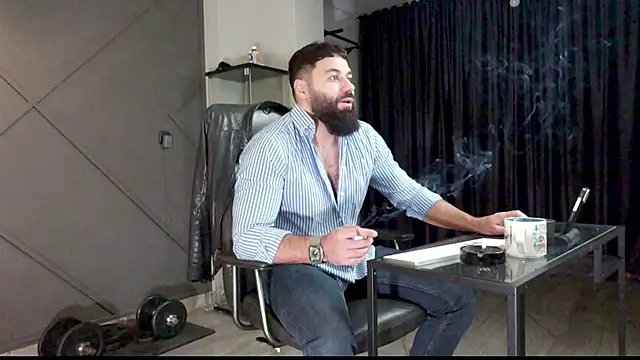 mattmasterss online show from December 2024 02:24:01 AM