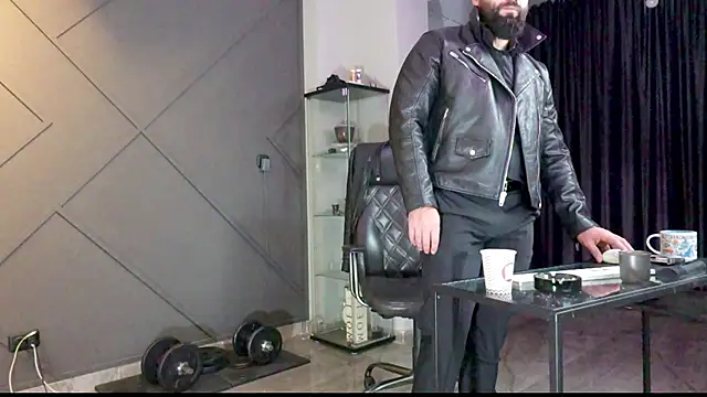 mattmasterss online show from December 2024 09:30:02 PM