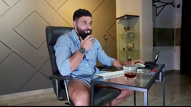 mattmasterss online show from February 2025 02:40:02 AM