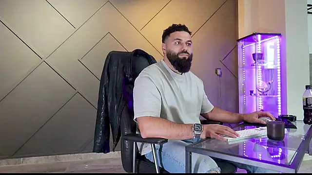 mattmasterss online show from March 2025 10:45:02 AM