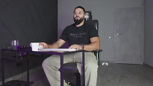 mattmasterss online show from October 2025 05:57:02 PM