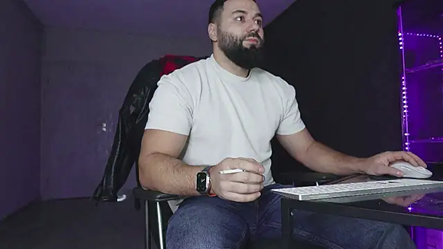 mattmasterss online show from February 2026 03:21:02 AM