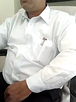 Snapshot of Hot-man39 chatting on December 2024 06:10:02 AM Hot-man39 online show from December 2024 06:10:02 AM