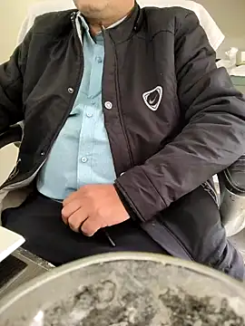 Snapshot of Hot-man39 chatting on January 2025 08:56:01 AM Hot-man39 online show from January 2025 08:56:01 AM