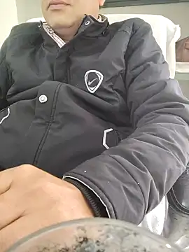 Snapshot of Hot-man39 chatting on January 2025 06:36:01 AM Hot-man39 online show from January 2025 06:36:01 AM