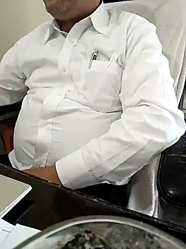 Snapshot of Hot-man39 chatting on January 2025 11:43:01 AM Hot-man39 online show from January 2025 11:43:01 AM