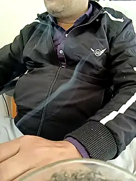 Snapshot of Hot-man39 chatting on January 2025 08:03:02 AM Hot-man39 online show from January 2025 08:03:02 AM