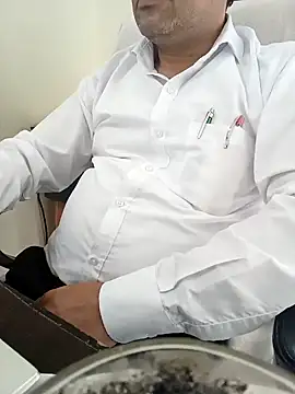 Snapshot of Hot-man39 chatting on February 2025 06:00:01 AM Hot-man39 online show from February 2025 06:00:01 AM